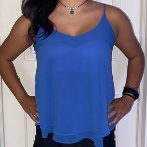blue tank top